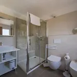 בית נופש Amazing In With Sauna