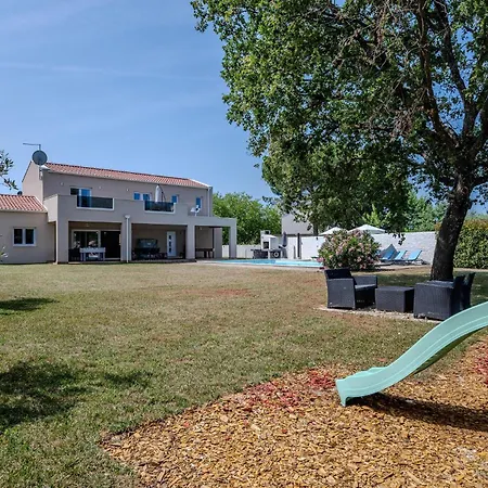 Awesome In With Sauna Сasa de vacaciones Brtonigla