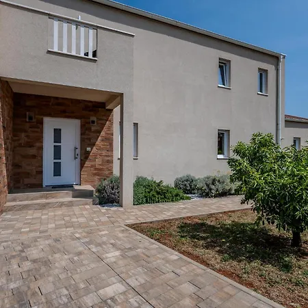 Awesome In With Sauna * Brtonigla