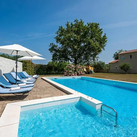 Casa vacanze Awesome In With Sauna Brtonigla