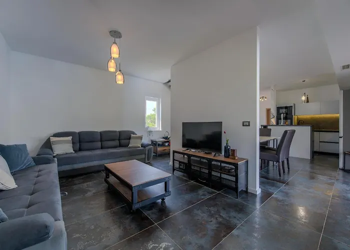 Awesome In With Sauna * Brtonigla