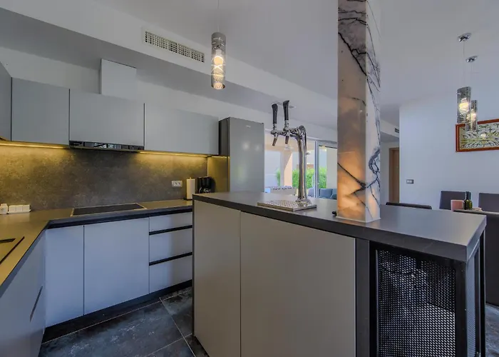 Сasa de vacaciones Awesome In With Sauna Brtonigla