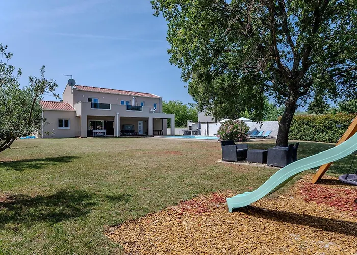 Awesome In With Sauna Сasa de vacaciones Brtonigla