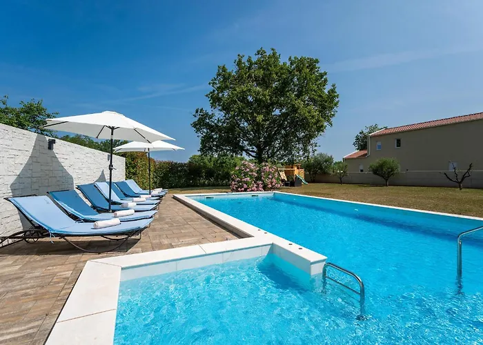 Сasa de vacaciones Awesome In With Sauna Brtonigla